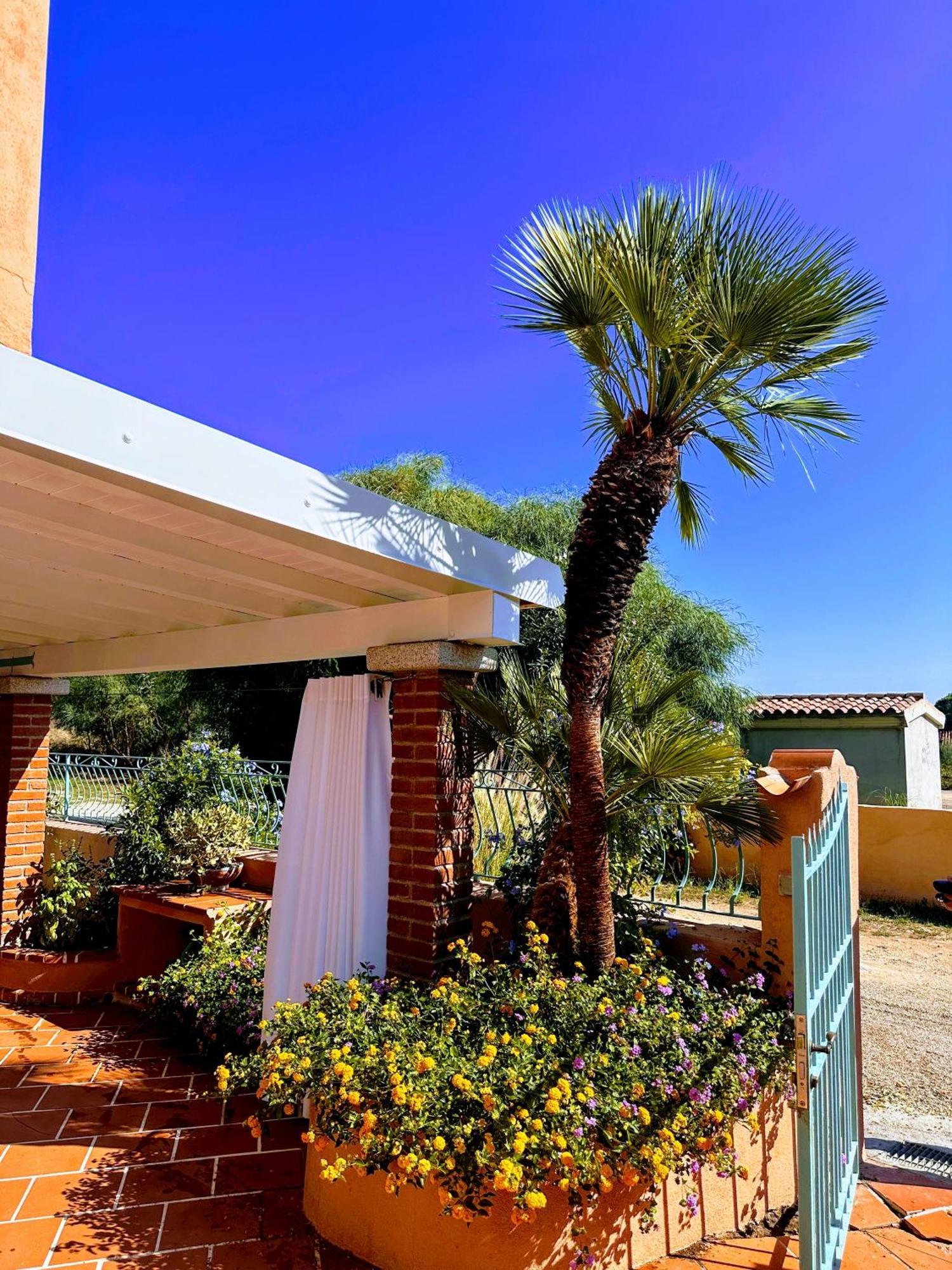 Il Giardino Davanti Al Mare Орозеи Экстерьер фото