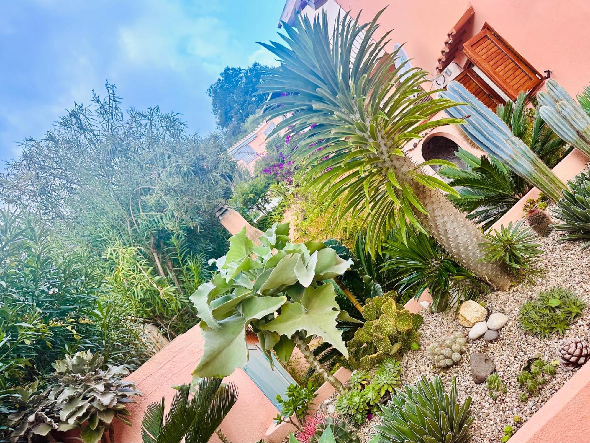 Il Giardino Davanti Al Mare Орозеи Экстерьер фото